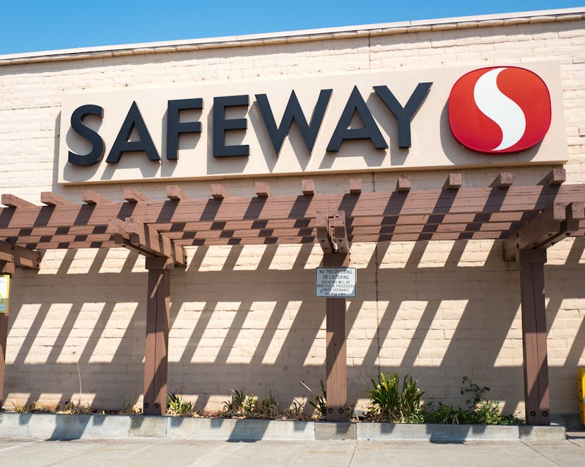 Facade with signage and logo for the Safeway supermarket, open for Labor Day 2022.