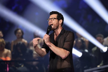 NEWARK, NEW JERSEY - AUGUST 28: Billy Eichner speaks onstage at the 2022 MTV VMAs at Prudential Cent...