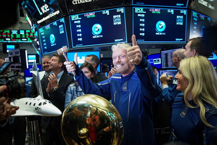 NEW YORK, NY - OCTOBER 28:  Sir Richard Branson, Founder of Virgin Galactic, gives the thumbs up aft...