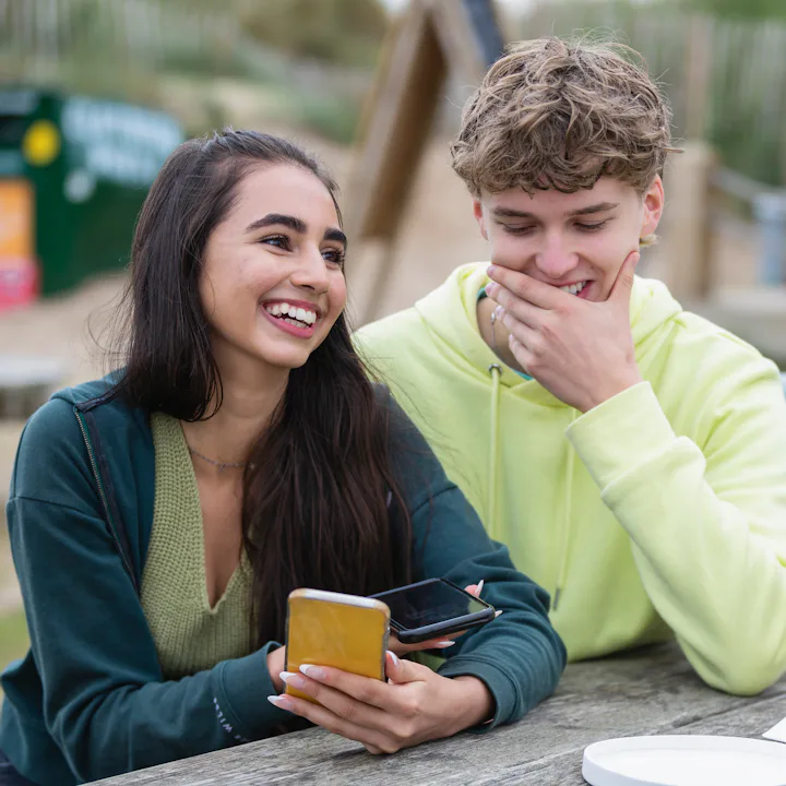 New Snapchat Feature Lets Parents See Who Their Kids Talk To