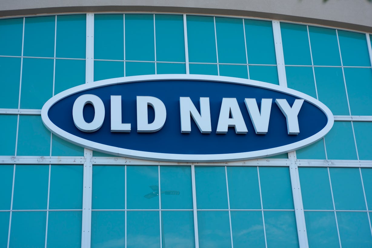 Old Navy Labor Day 2022 Sale Includes Up to 60 Off Storewide