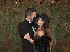This Jennifer Lopez and Ben Affleck couples costume is affordable, glam, and romantic.