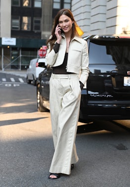 Karlie Kloss New York Fashion Week Spring/Summer 2023 street style
