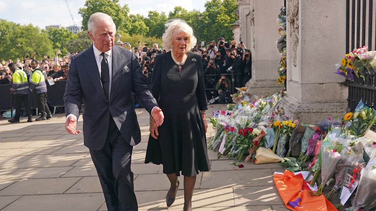 How To Send Condolences To The Royal Family After The Queen's Death