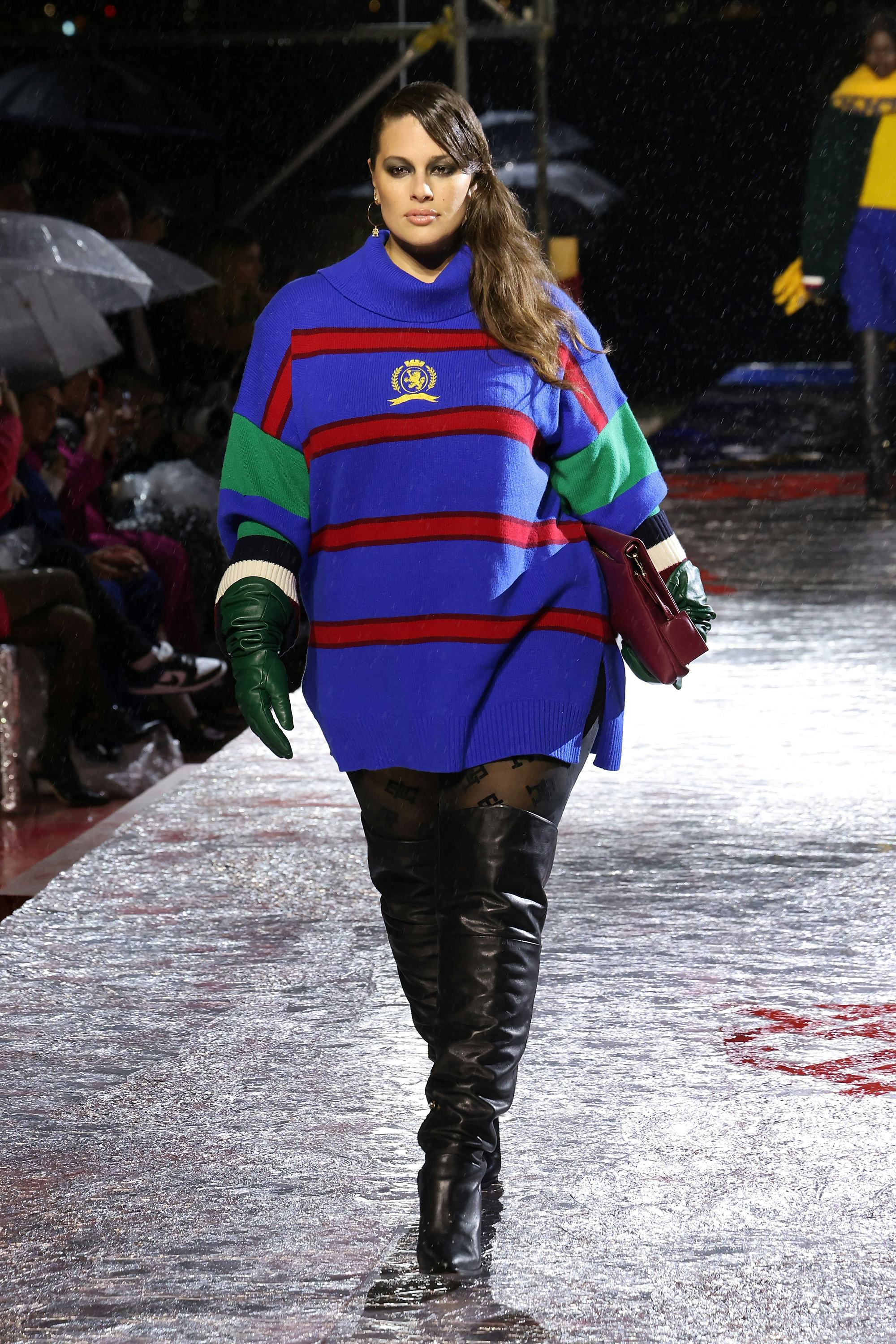 Ashley Graham walks the runway at the Tommy Hilfiger Fall 2022 show during NYFW.