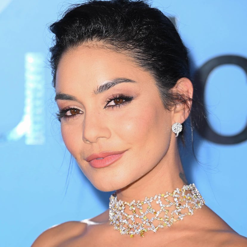 Vanessa Hudgens' quote about Zac Efron and Austin Butler is interesting.