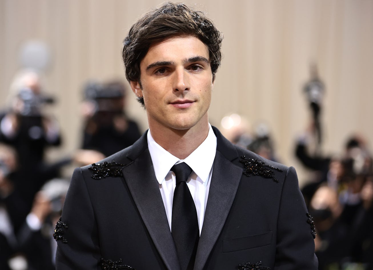 NEW YORK, NEW YORK - MAY 02: Jacob Elordi attends The 2022 Met Gala Celebrating "In America: An Anth...
