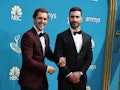  Brett Goldstein and Phil Dunster at the 2022 Emmy Awards