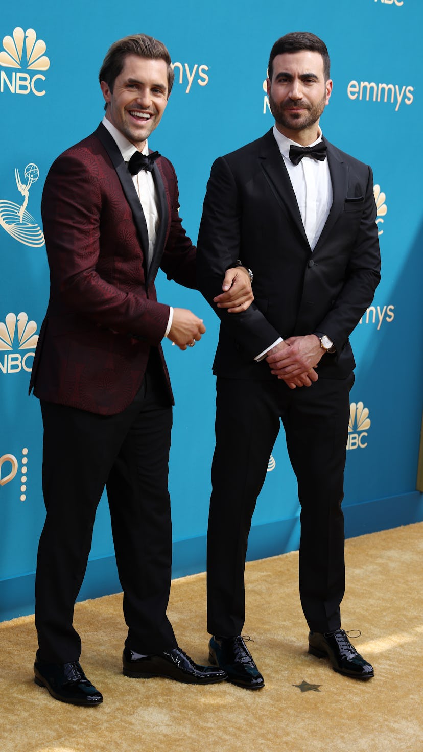 Brett Goldstein and Phil Dunster at the 2022 Emmy Awards
