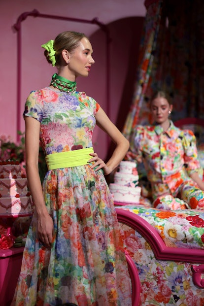 alice and olivia beauty spring summer 2023