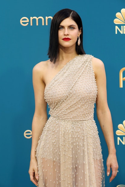 LOS ANGELES, CALIFORNIA - SEPTEMBER 12: Alexandra Daddario attends the 74th Primetime Emmys at Micro...