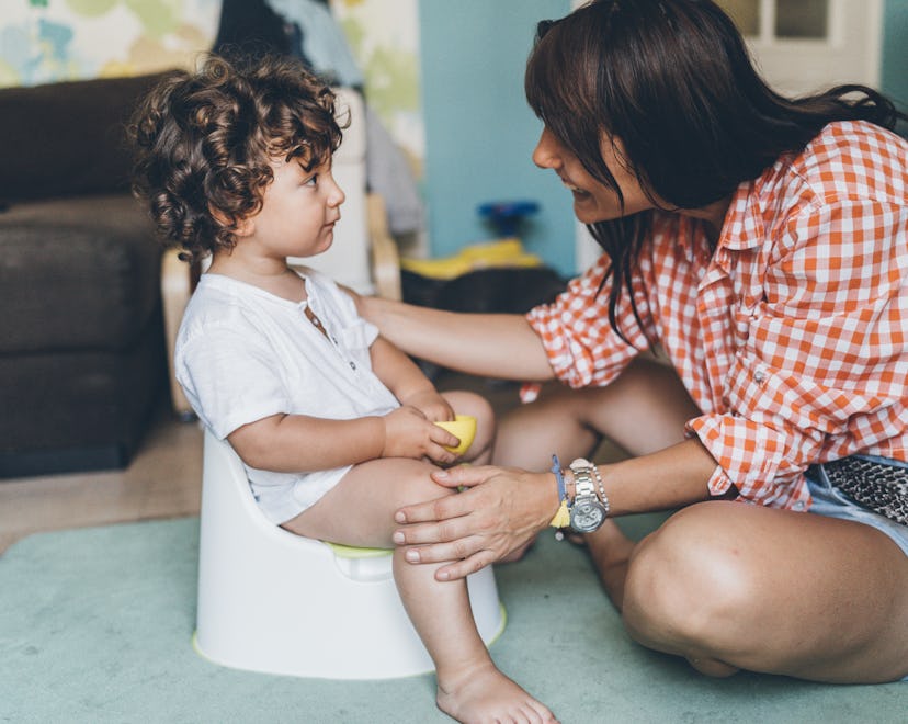 experts explain how often a toddler should pee while potty training