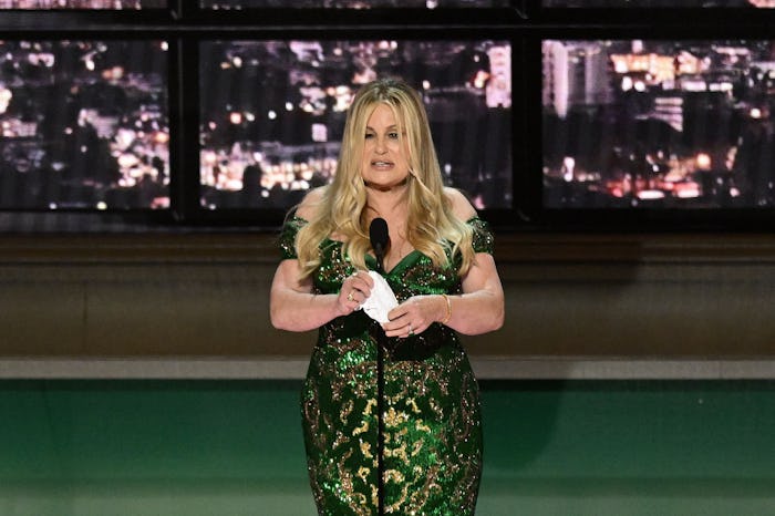 Jennifer Coolidge gave the best acceptance speech at the 2022 Emmys.