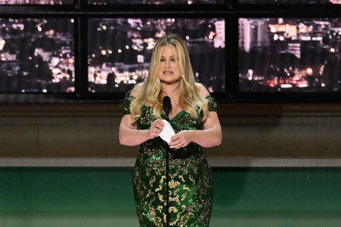 Jennifer Coolidge gave the best acceptance speech at the 2022 Emmys.
