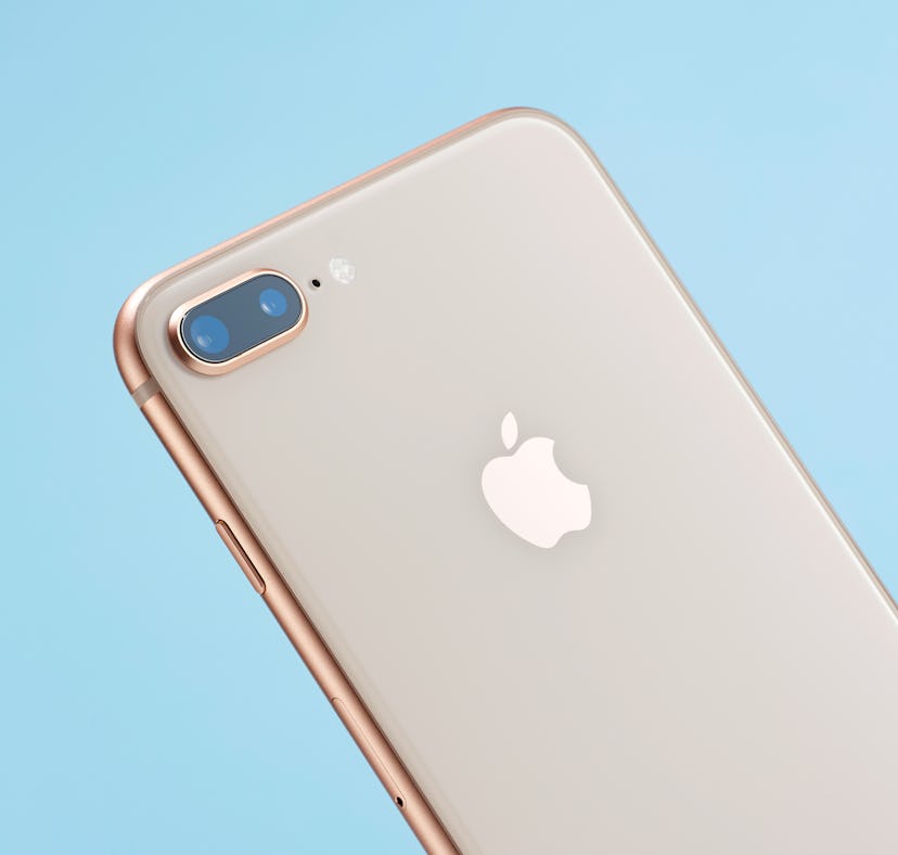 Why is iOS 16's photo cutout feature not working? Here's what you need to know.