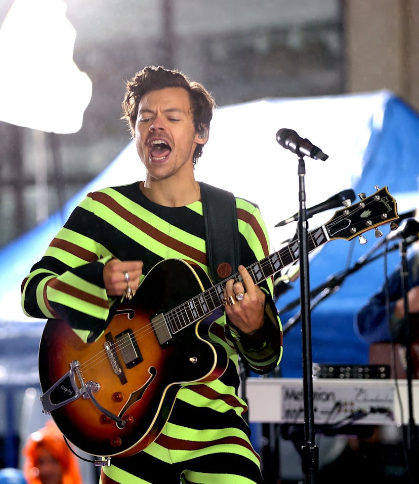 Harry Styles wants to give you Harryween concert tickets if you register to vote.