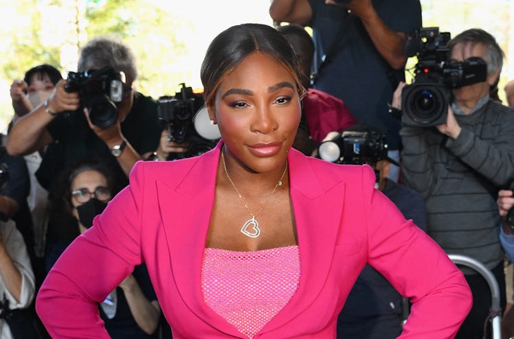 Serena Williams' aura is red and purple.