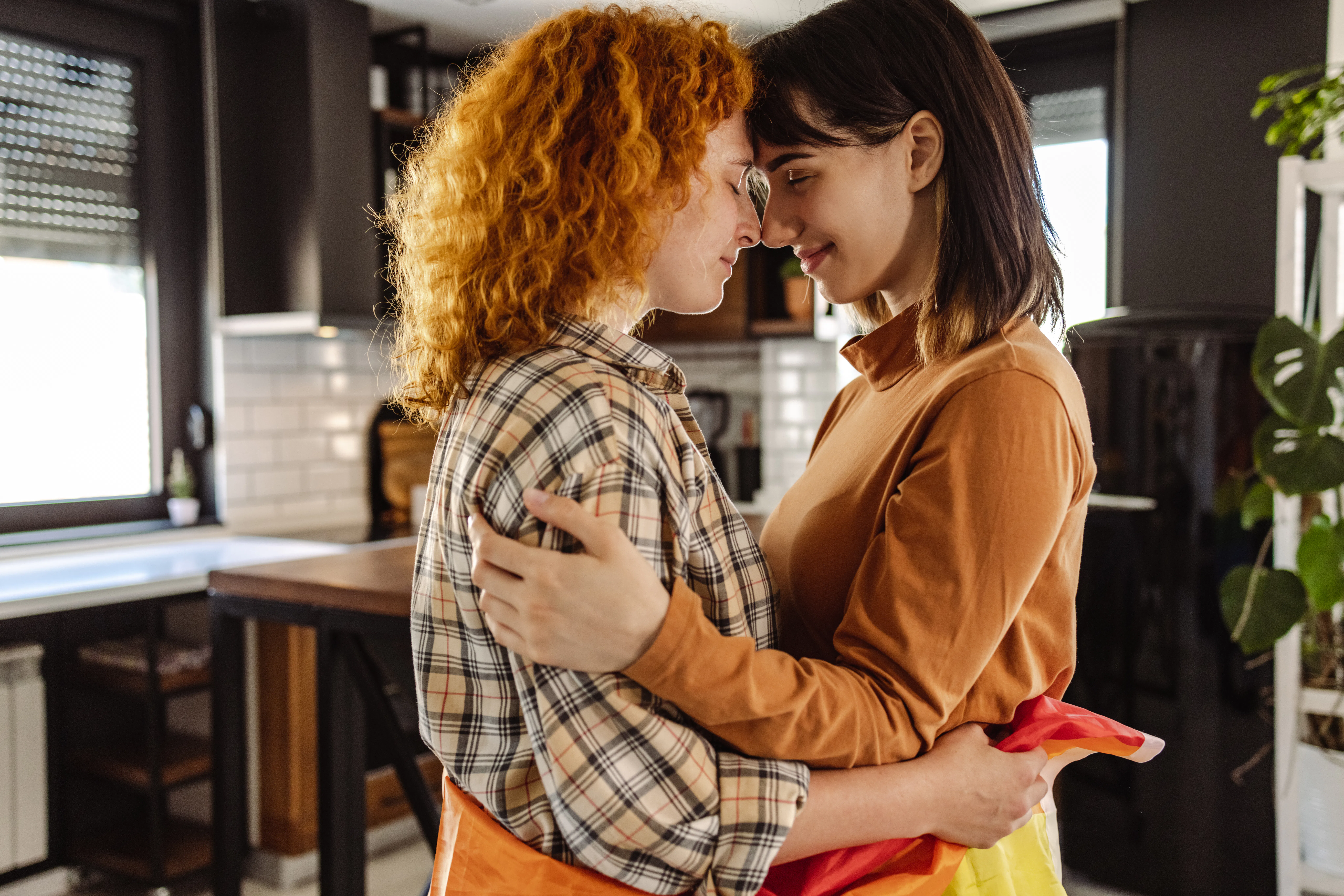 How To Be More Empathetic In A Relationship, According To Experts