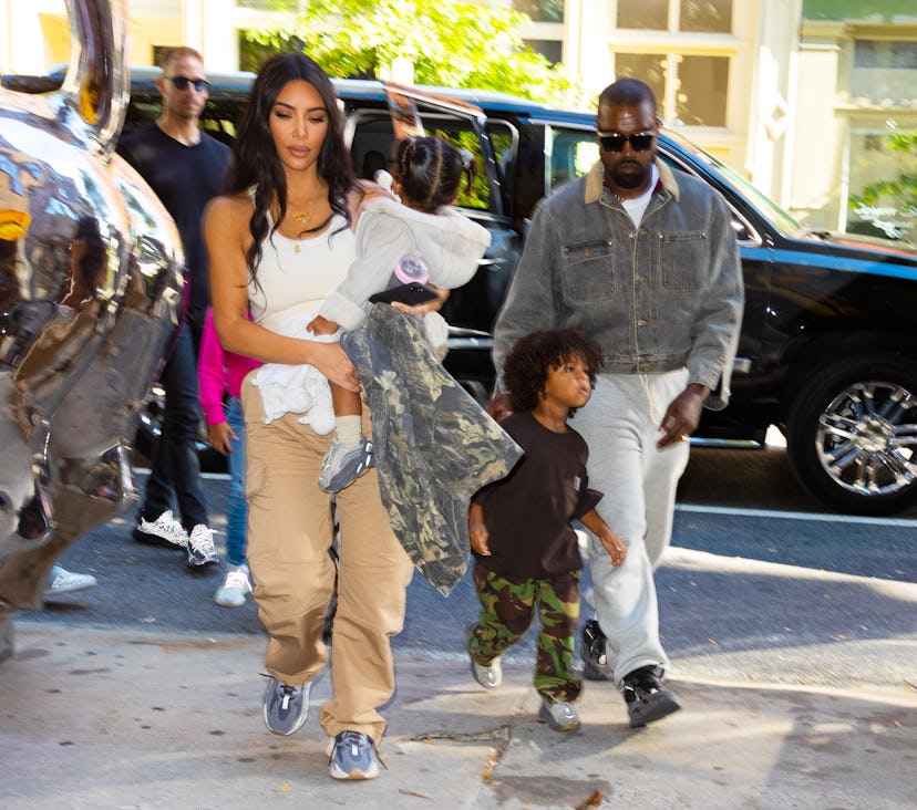 NEW YORK, NEW YORK - SEPTEMBER 29: Kim Kardashian, Kanye West take their kids North West, Saint West…