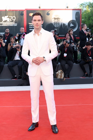 Nicholas Hoult attends the "Bones And All" red carpet 