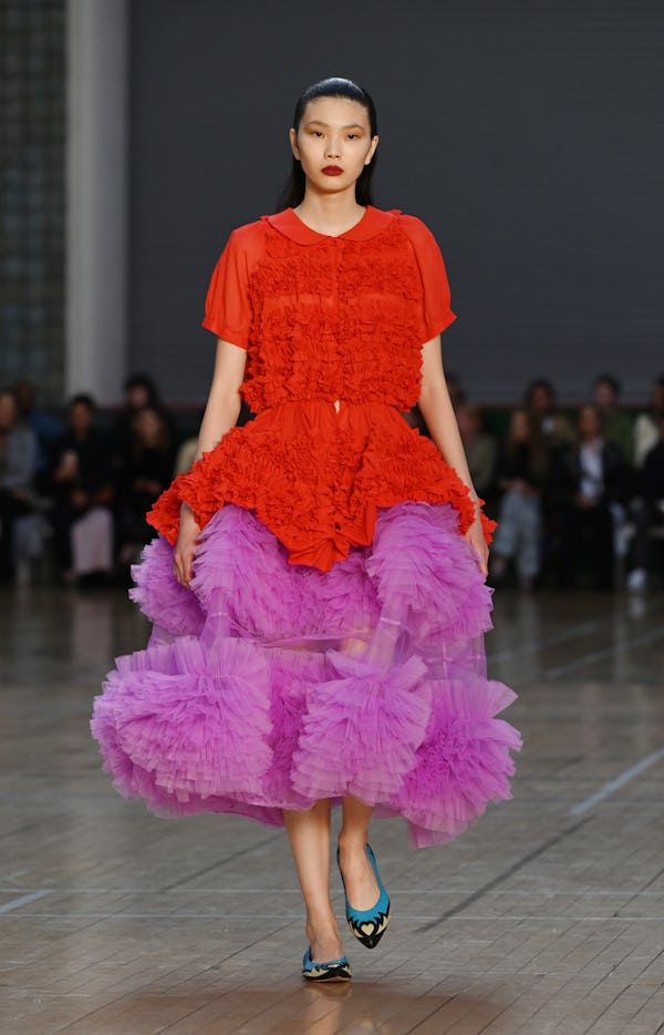 Molly Goddard's Spring/Summer 2023 red and lavender tulle dress.