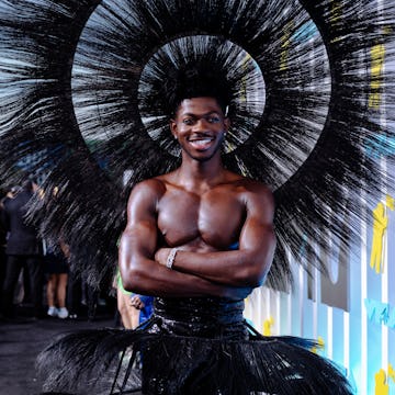 Lil Nas X had pizza delivered to homophobic protesters outside of his Boston concert.