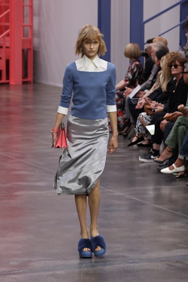 See most of the Best Looks 6 MILAN, ITALY - SEPTEMBER 21: A model walks the runway of the Fendi Fashion Show during the Milan Fas...