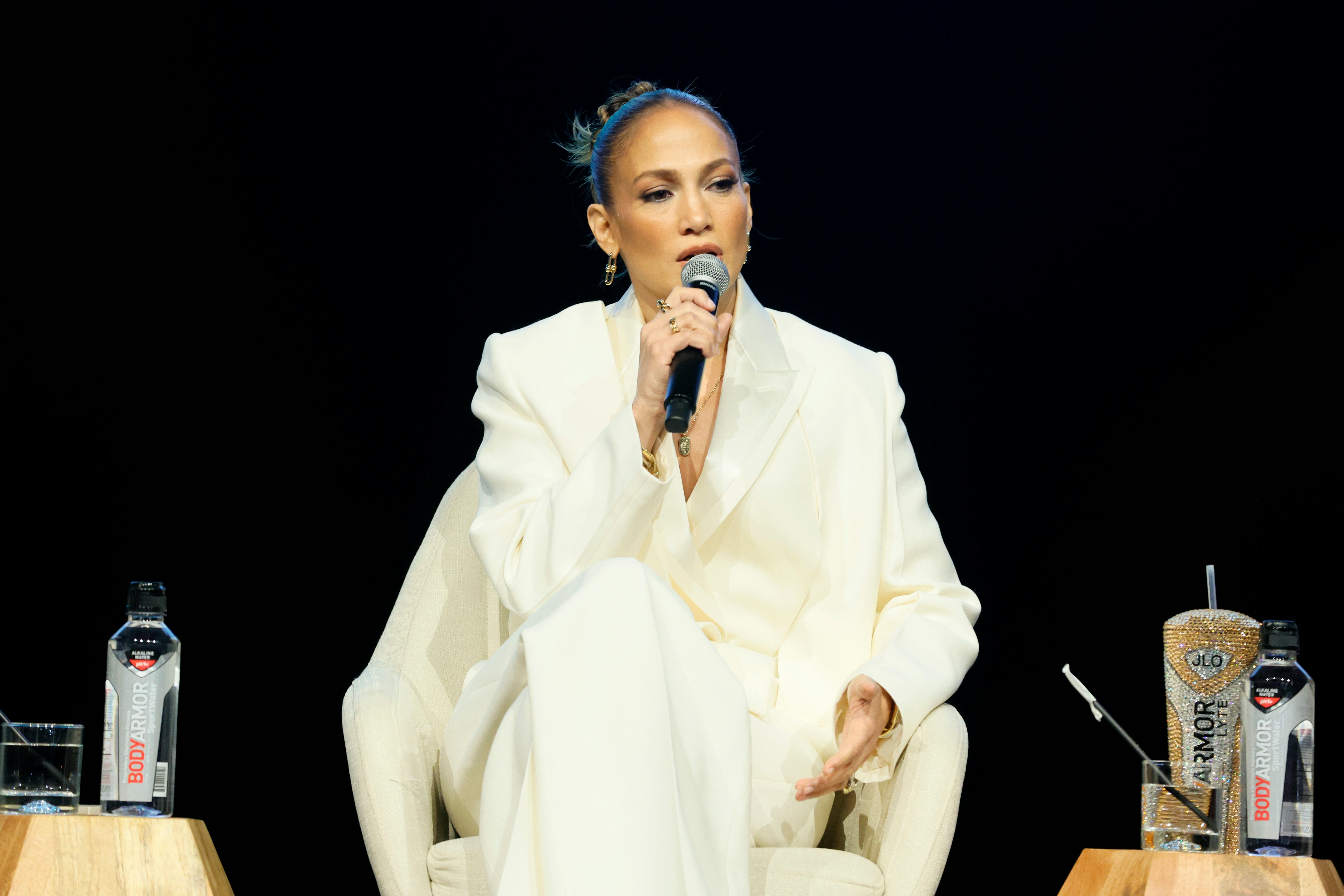 UNIVERSAL CITY, CALIFORNIA - SEPTEMBER 17: Jennifer Lopez speaks onstage as Jennifer Lopez joins Gra&hellip;