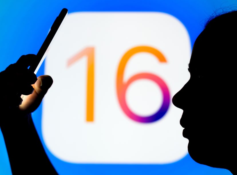 Here's how to show battery percentage on iPhone with the iOS 16.1 update.