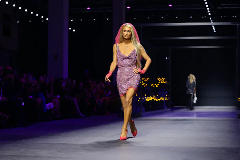 Paris Hilton Shocks Milan By Closing the Versace Show Paris Hilton Shocks Milan By Closing the Versace Show