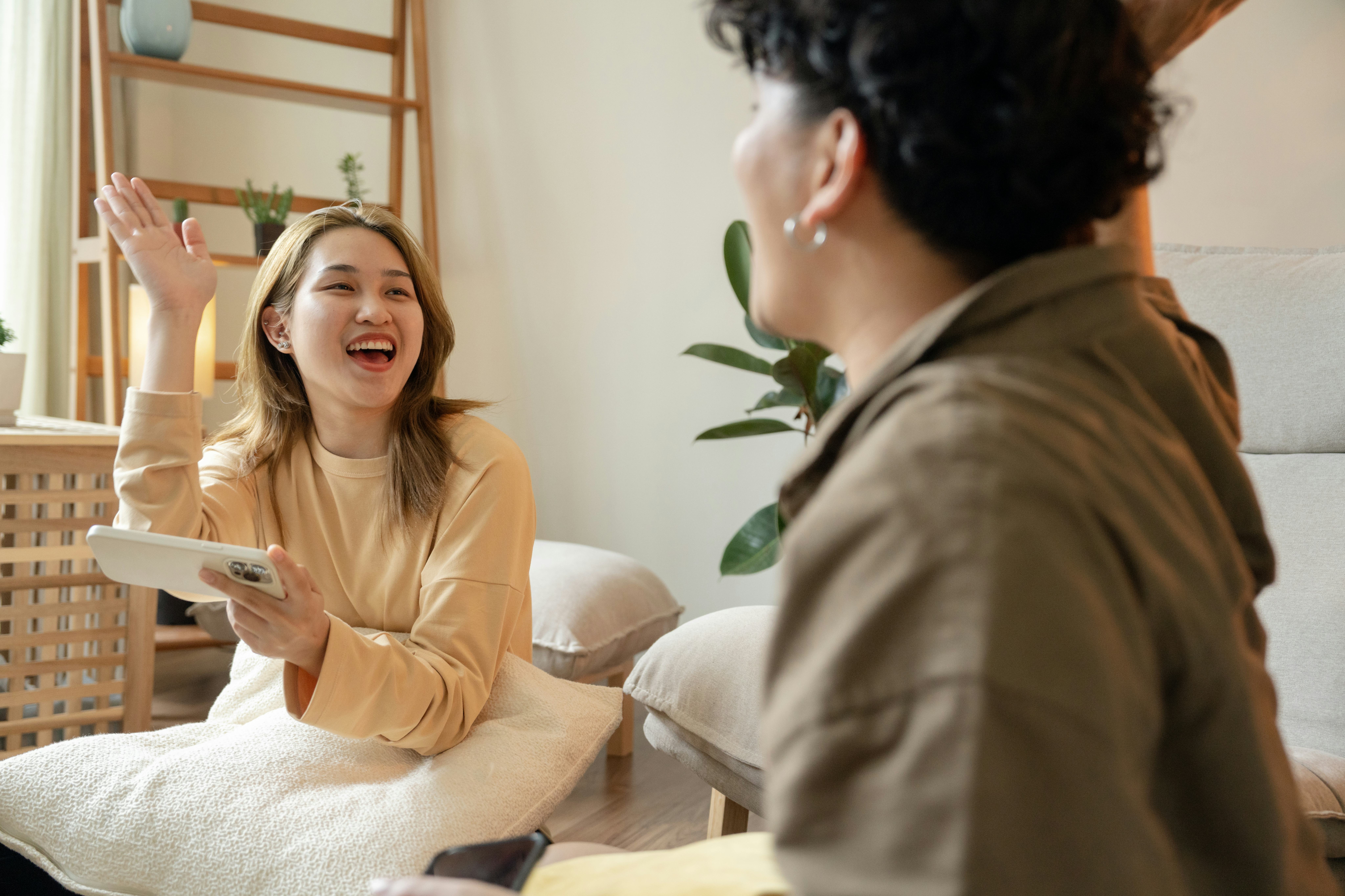 Are Quality Time & Gifts Love Languages Compatible? An Expert Explains