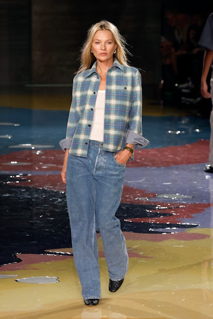 Fashion model Kate Moss walks the runway of the Bottega Veneta Fashion Show during the Milan Fashion...
