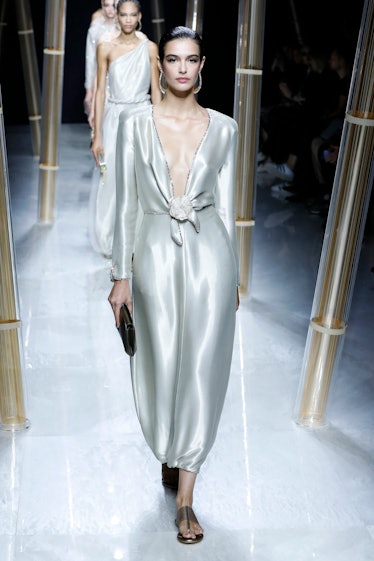 A model walks the runway of the Giorgio Armani Fashion Show during the Milan Fashion Week Womenswear...