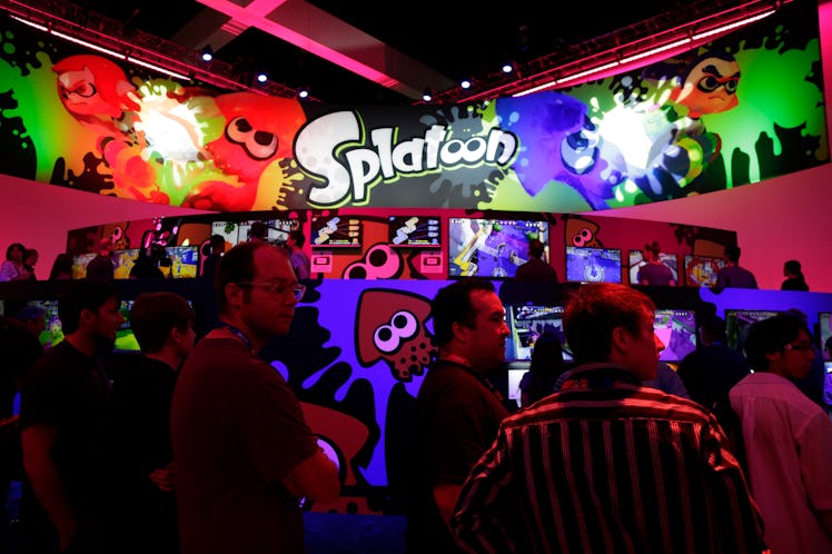 LOS ANGELES, CA - JUNE 10:   Attendees wait in line to play Splatoon in the Nintendo section of E3 E...