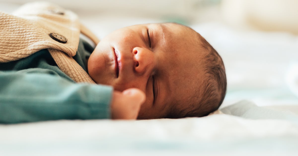 Jaundice & Breastfeeding: Is It Safe & What To Consider