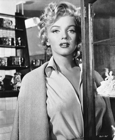 1953:  Marilyn Monroe (1926 - 1962) stars as Rose Loomis in 'Niagara', directed by Henry Hathaway.  ...