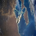 (11-21 Feb. 1997) --- This nearly-vertical view, photographed from the Space Shuttle Discovery, show...
