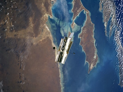 (11-21 Feb. 1997) --- This nearly-vertical view, photographed from the Space Shuttle Discovery, show...