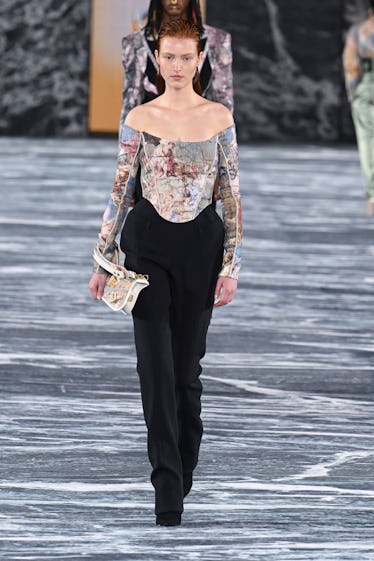 PARIS, FRANCE - SEPTEMBER 28: A model walks the runway during the Balmain Ready to Wear Spring/Summe...