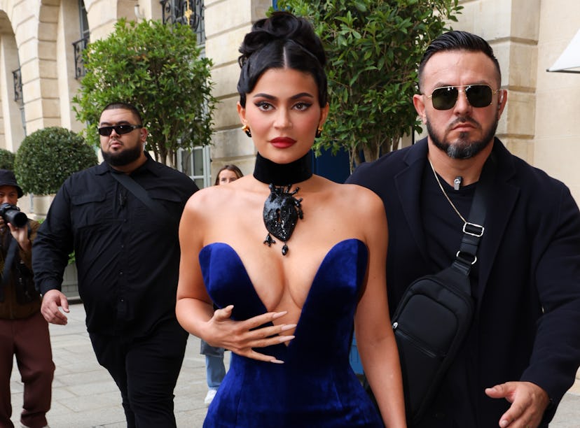 Kylie Jenner wore a huge anatomically correct heart choker outside the Ritz Hotel on September 29, 2...