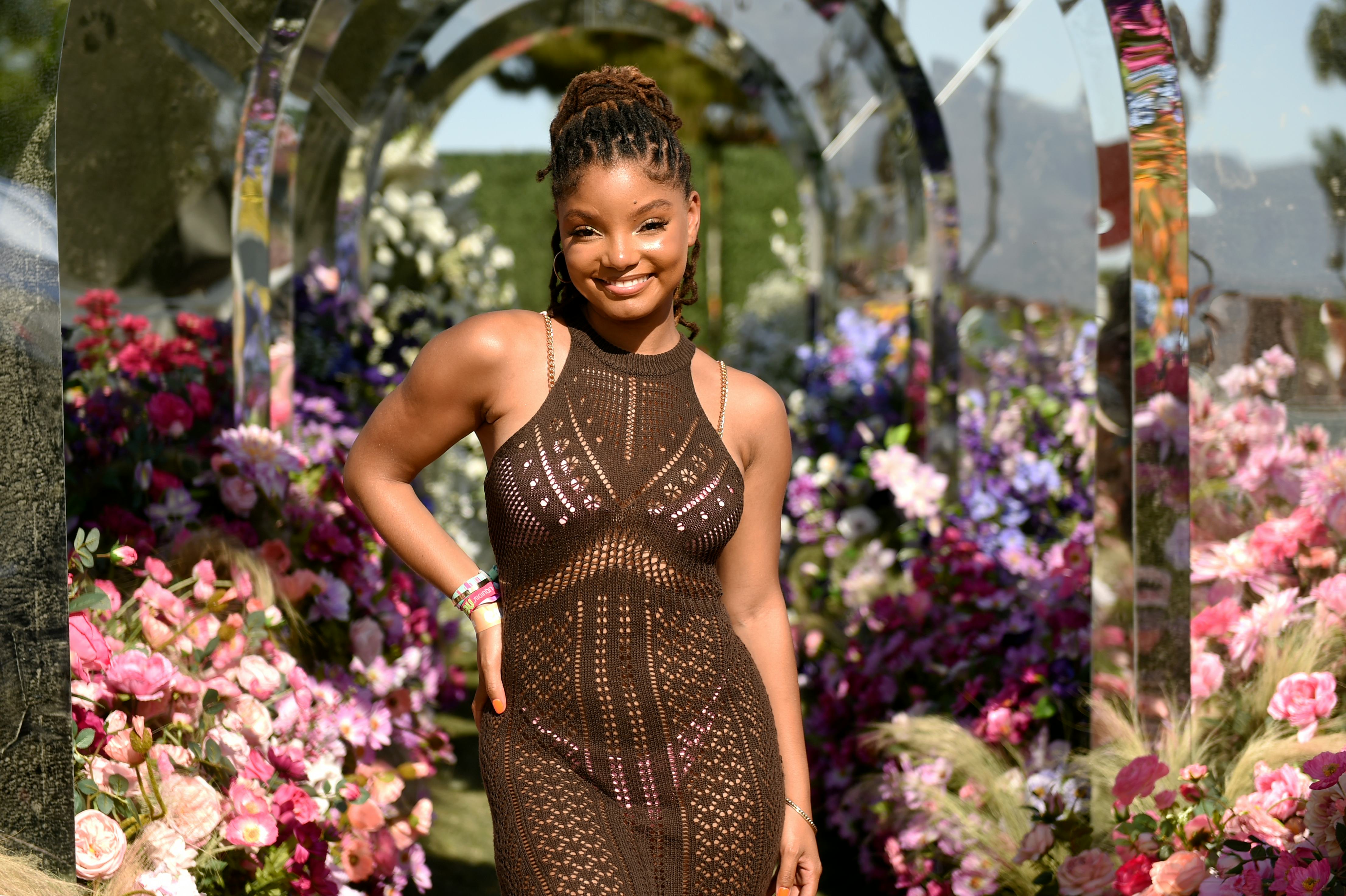 LA QUINTA, CALIFORNIA - APRIL 17: Halle Bailey attends the REVOLVE x The h.wood Group Present REVOLV&hellip;