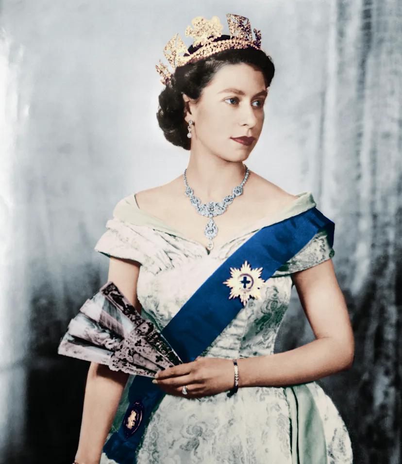 Queen Elizabeth's Style Through The Years Was Legendary Queen Elizabeth's Style Through The Years Was Legendary