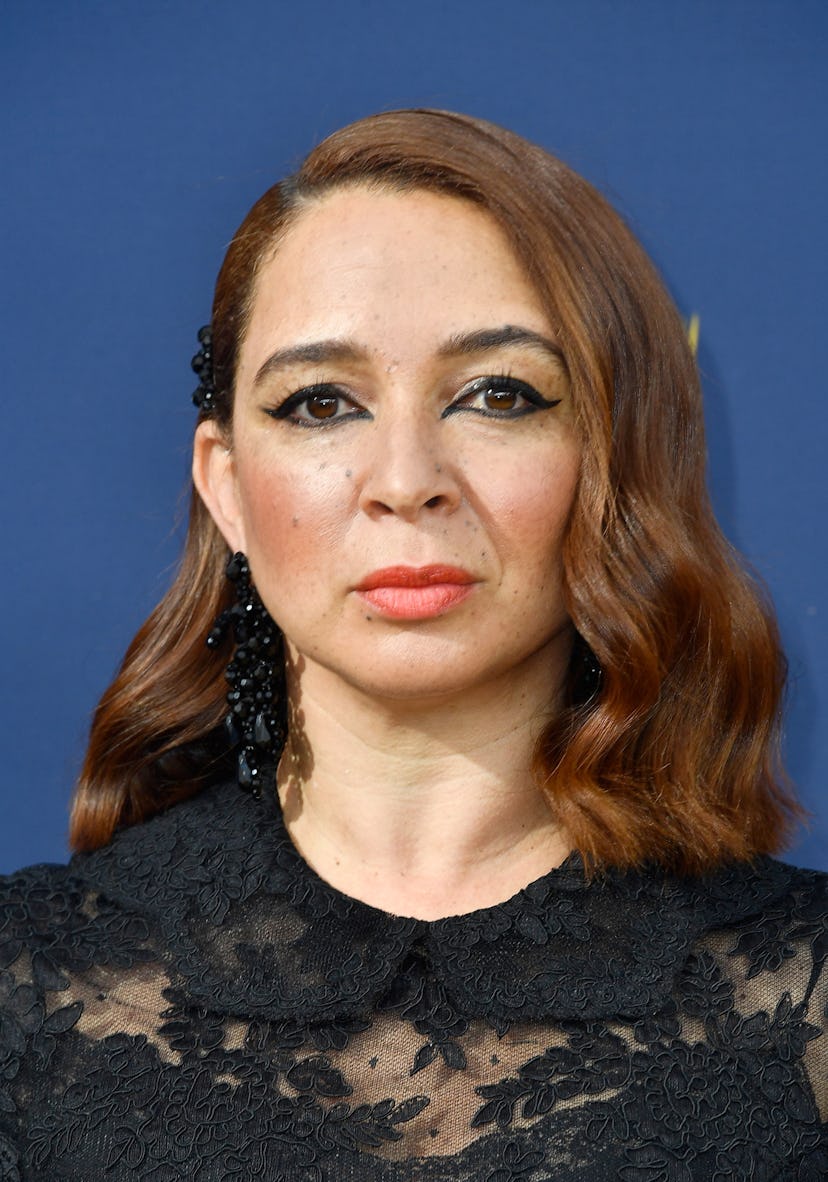 Maya Rudolph wore black winged eyeliner to the 70th Emmy Awards in 2018.