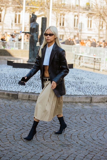 7 Skirt And Boot Outfits To File Away For Fall