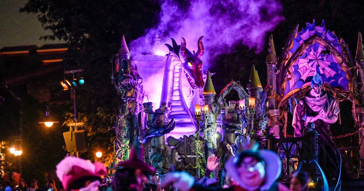 Halloween: Família paulista ganha concurso de fantasia no Dreams Motor Show  – Notícias Dreams Park Show