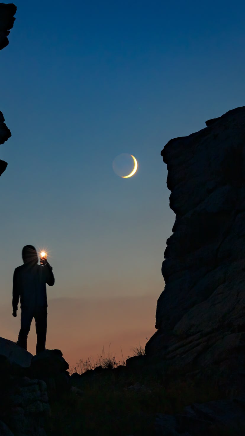 September 2022 new moon do's and don'ts.