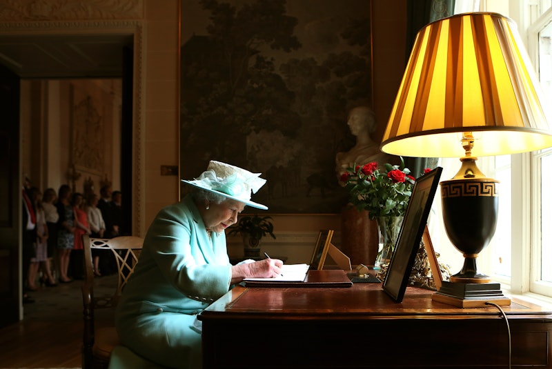 The Queen’s Cause Of Death Theories, Explained