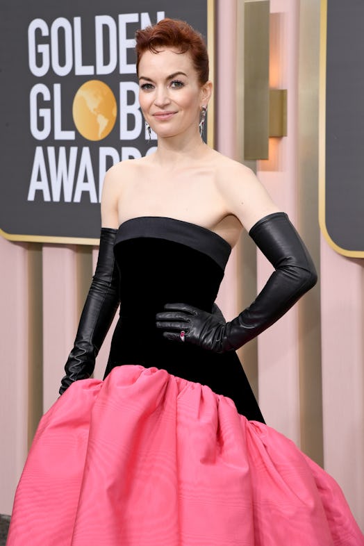 Britt Lower's jewelry at the 2023 Golden Globes.