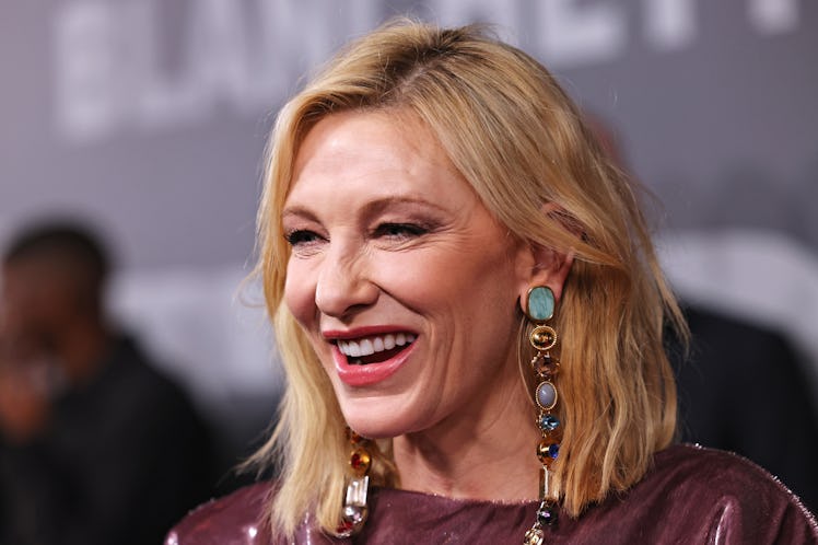 Cate Blanchett's earrings. 