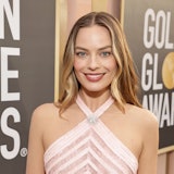 BEVERLY HILLS, CALIFORNIA - JANUARY 10: 80th Annual GOLDEN GLOBE AWARDS -- Pictured: Margot Robbie a...